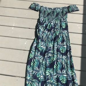 Maxi in style-tropic theme. Perfect for vacation🏝